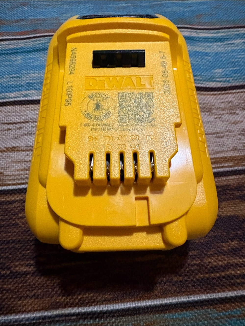 Dewalt 20v Battery View 5